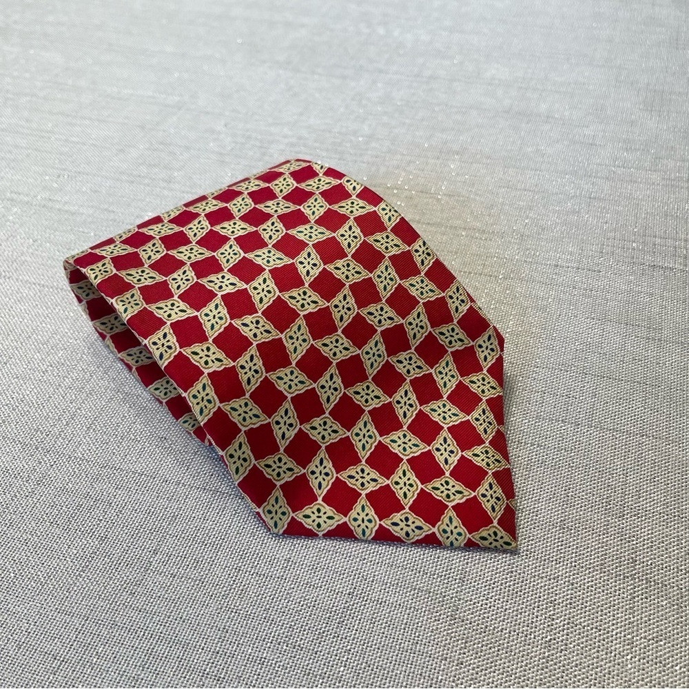 STAFFORD 100% Silk Men’s Tie. Red & Gold Silk Tie